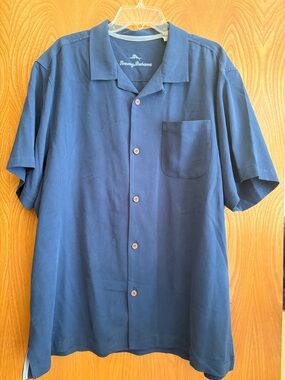 TOMMY BAHAMA MEN'S SHORT SLEEVED SILK SHIRT SIZE XL/TG